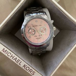 MK woman watch